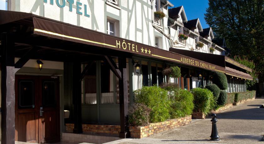 Hotel Du Cheval Blanc - Paris Marne La Vallee Disneyland Paris Exterior photo
